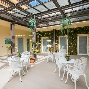 https://borghetto-guest-house.it-romehotels.com